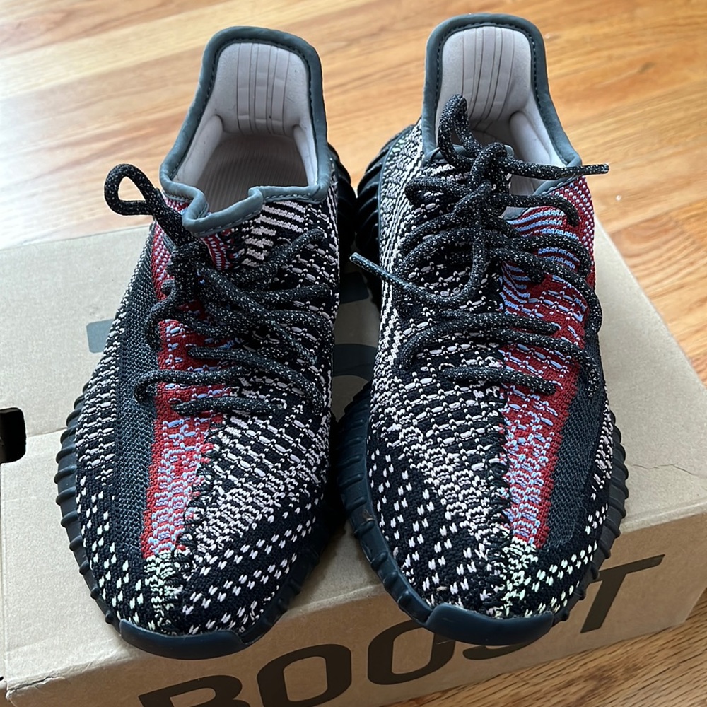 Yeezy boost 350 v2